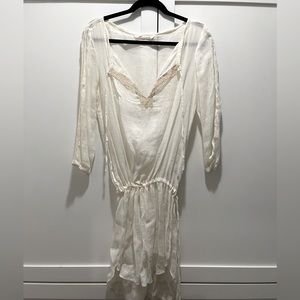 Sorry, this isn’t a great photo and it needs to be steamed. Perfect cover-up.